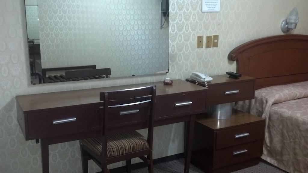 Nuevo Hotel Alameda De Uruapan Uruapan  Ngoại thất bức ảnh